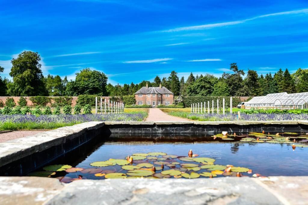 Garden Cottage, Fochabers Exterior photo